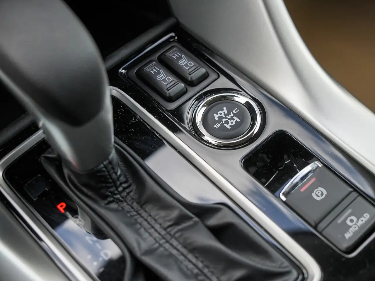 Mitsubishi Eclipse Cross снимка Mitsubishi Eclipse Cross