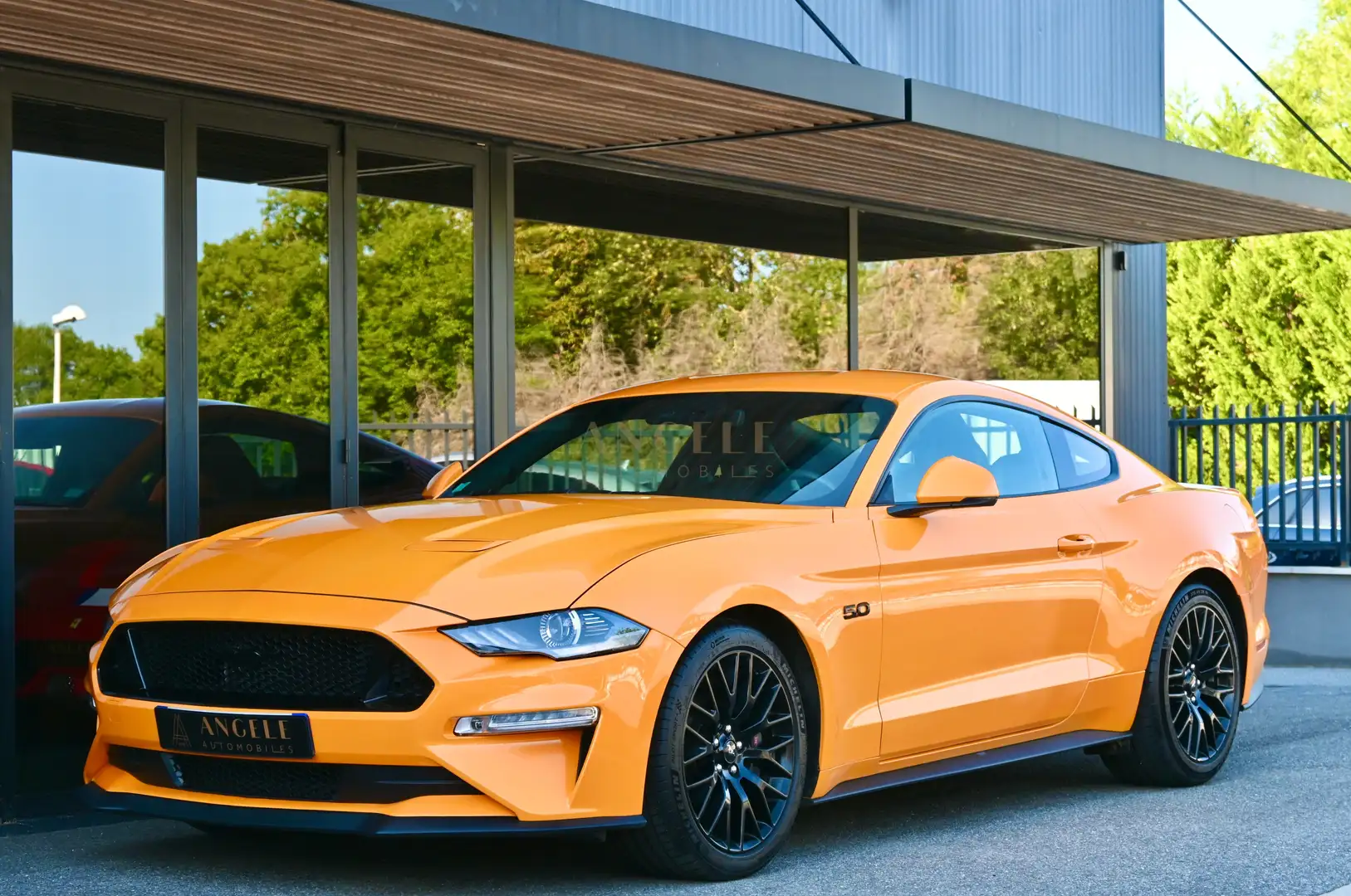 Ford Mustang Mustang Fastback V8 5.0 GT Oranje - 1