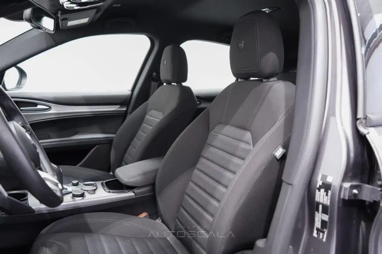 Alfa Romeo Stelvio 2024 — фото 12