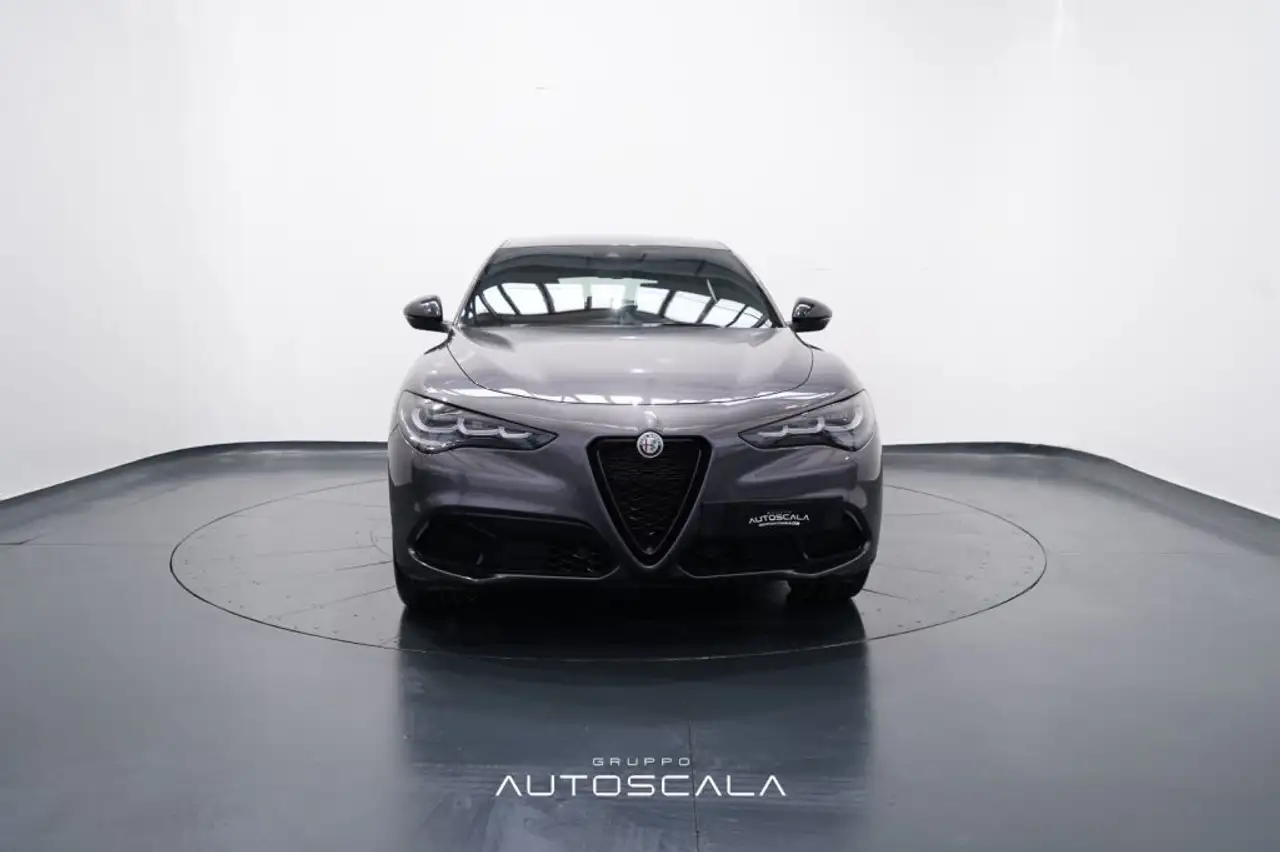 Alfa Romeo Stelvio 2024
