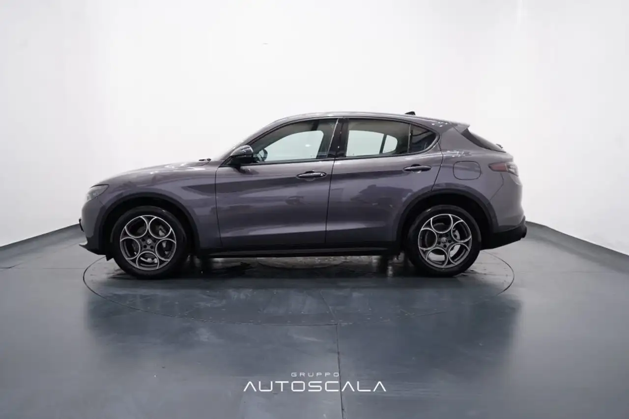 Alfa Romeo Stelvio 2024