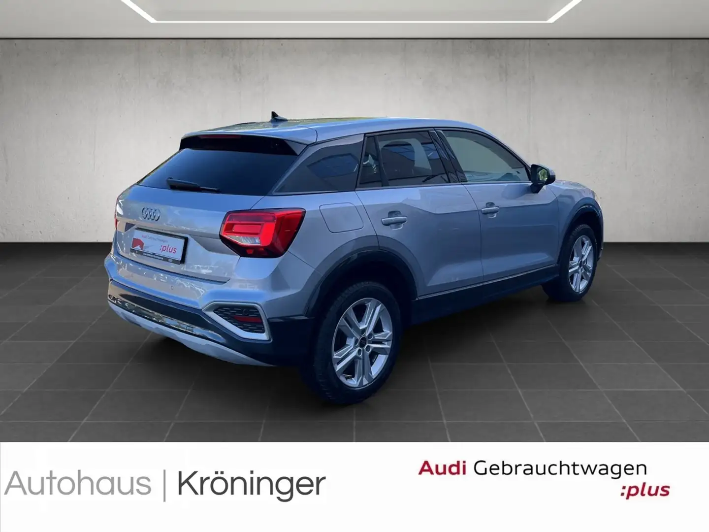 Audi Q2 35 TFSI S Tronic advanced AHK SHZ LED Silber - 2