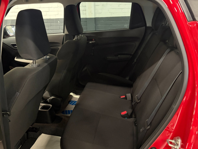 Suzuki Swift 1.2 Select Smart Hybrid Automaat Airco / Camera / — photo 10