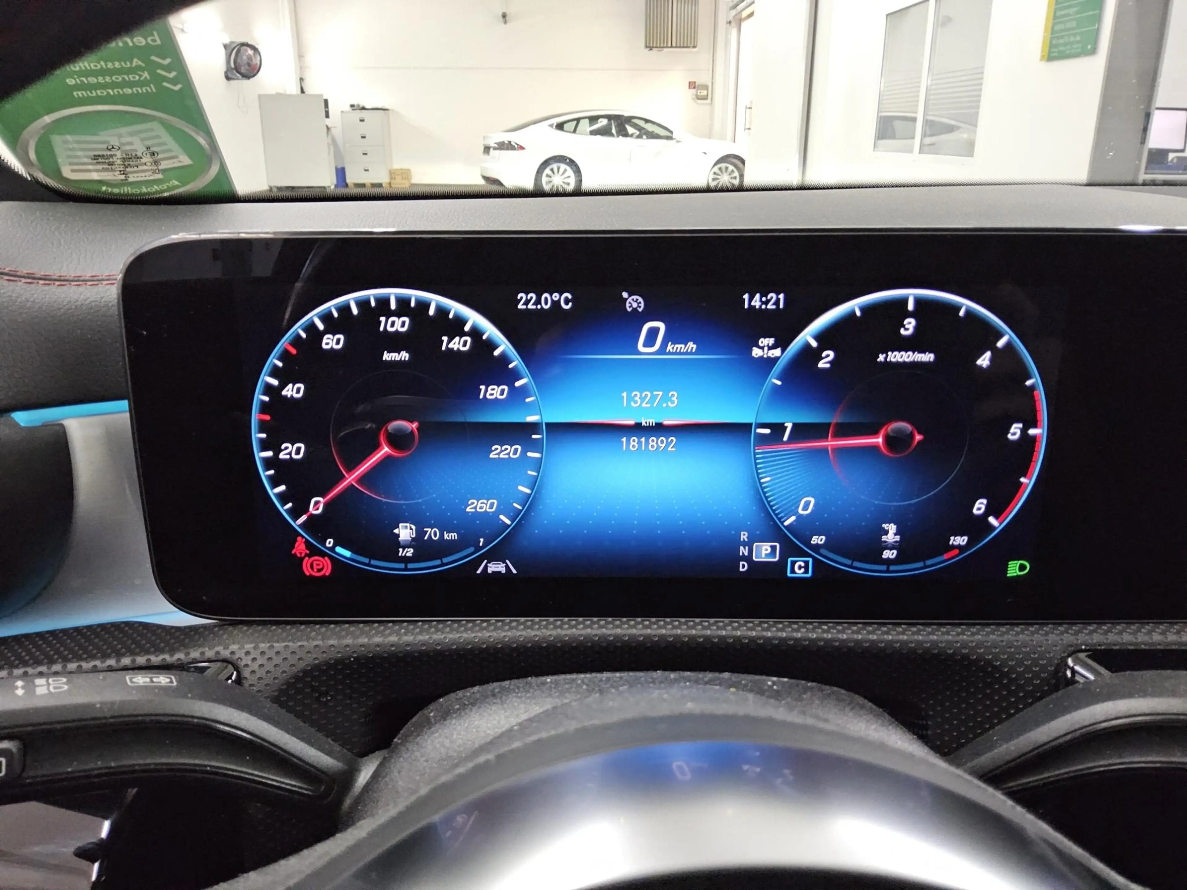 Mercedes-Benz CLA 220 SB d AMG-Line Navi LED MBUX+ 360° Sound — photo 8