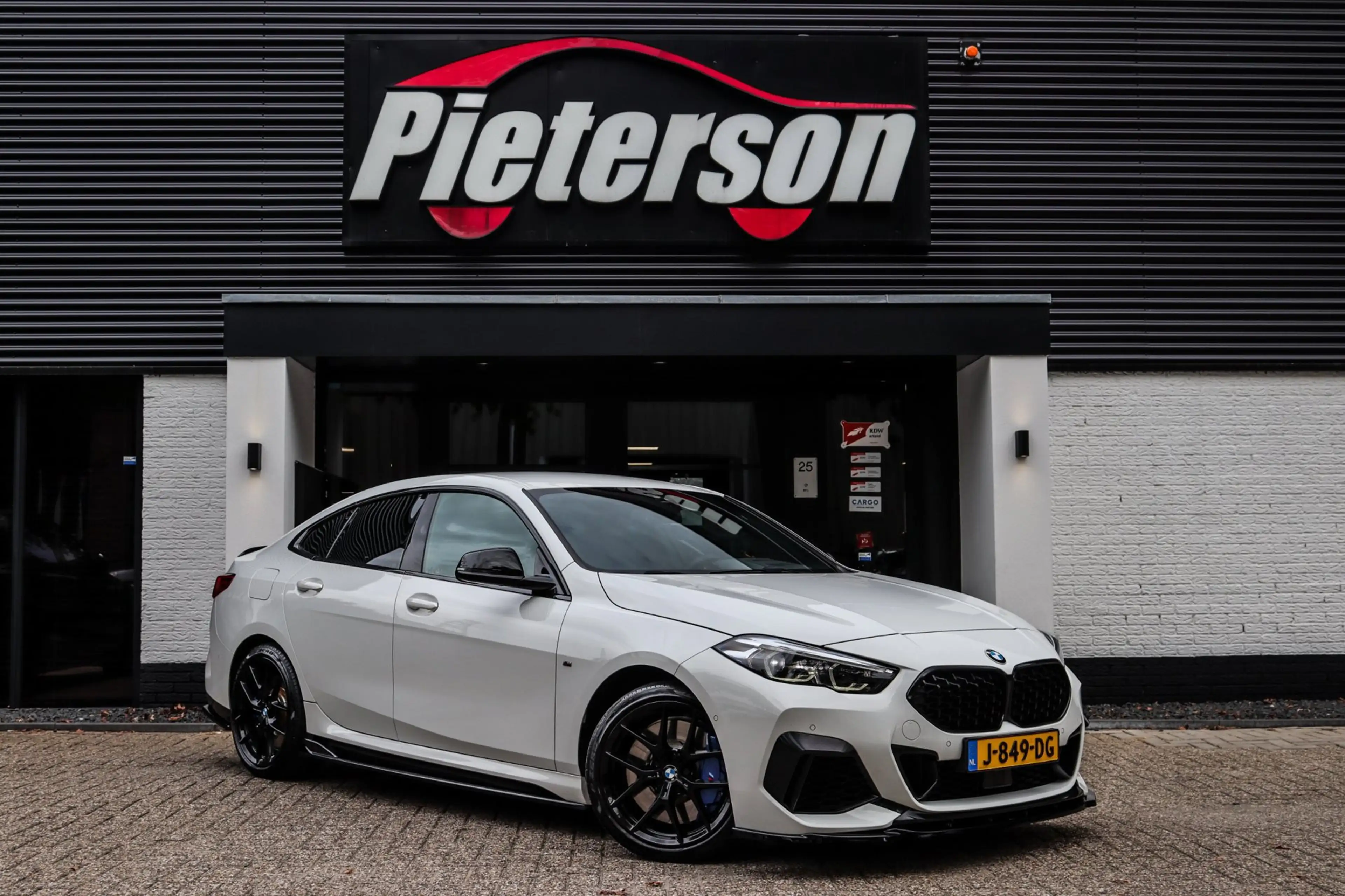 BMW 235 2-serie Gran Coupé M235i xDrive DEALER OH H&K SFEE