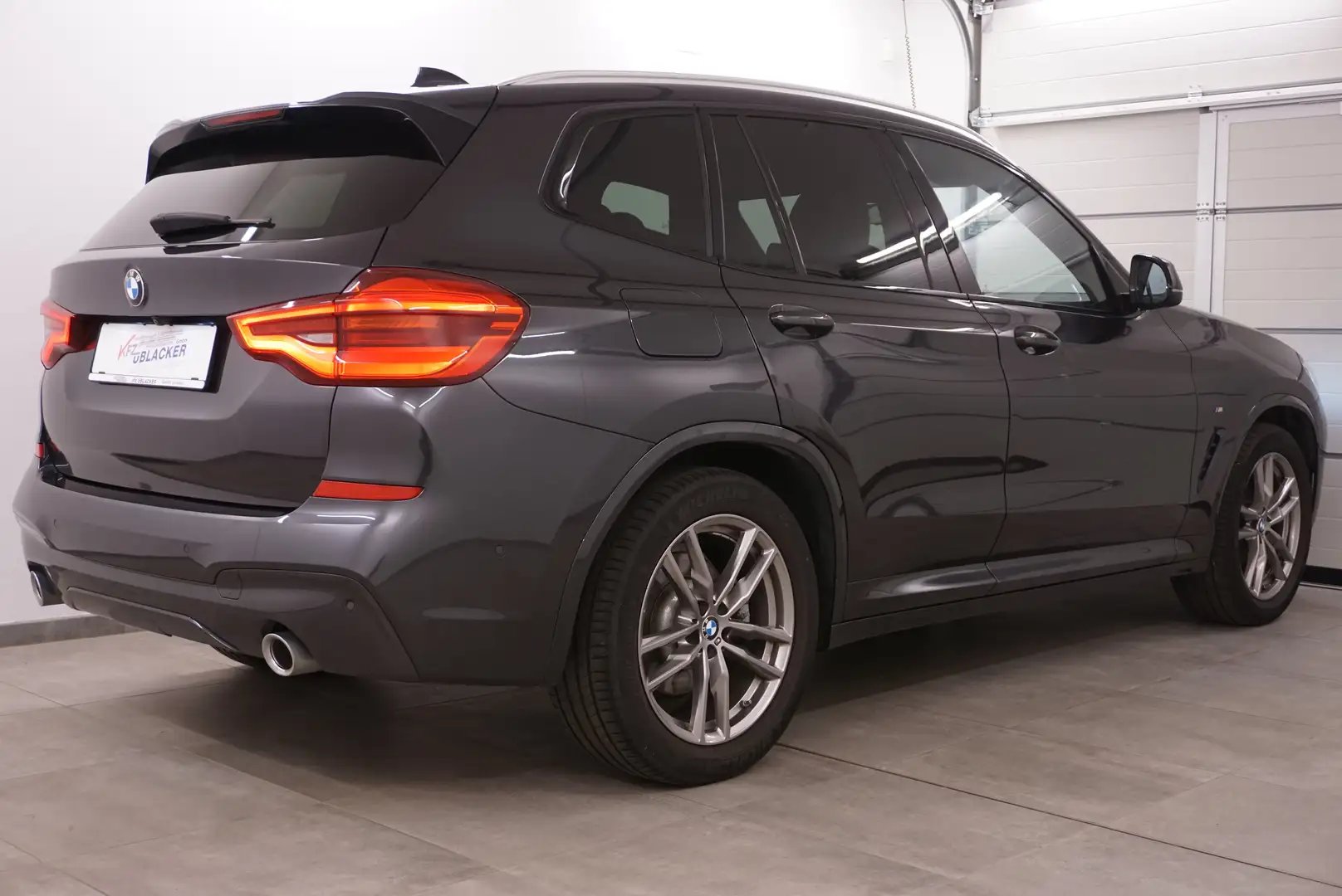 BMW X3 xDrive 20 d M Sport // Adaptiv LED // Anhängerv Grau - 2