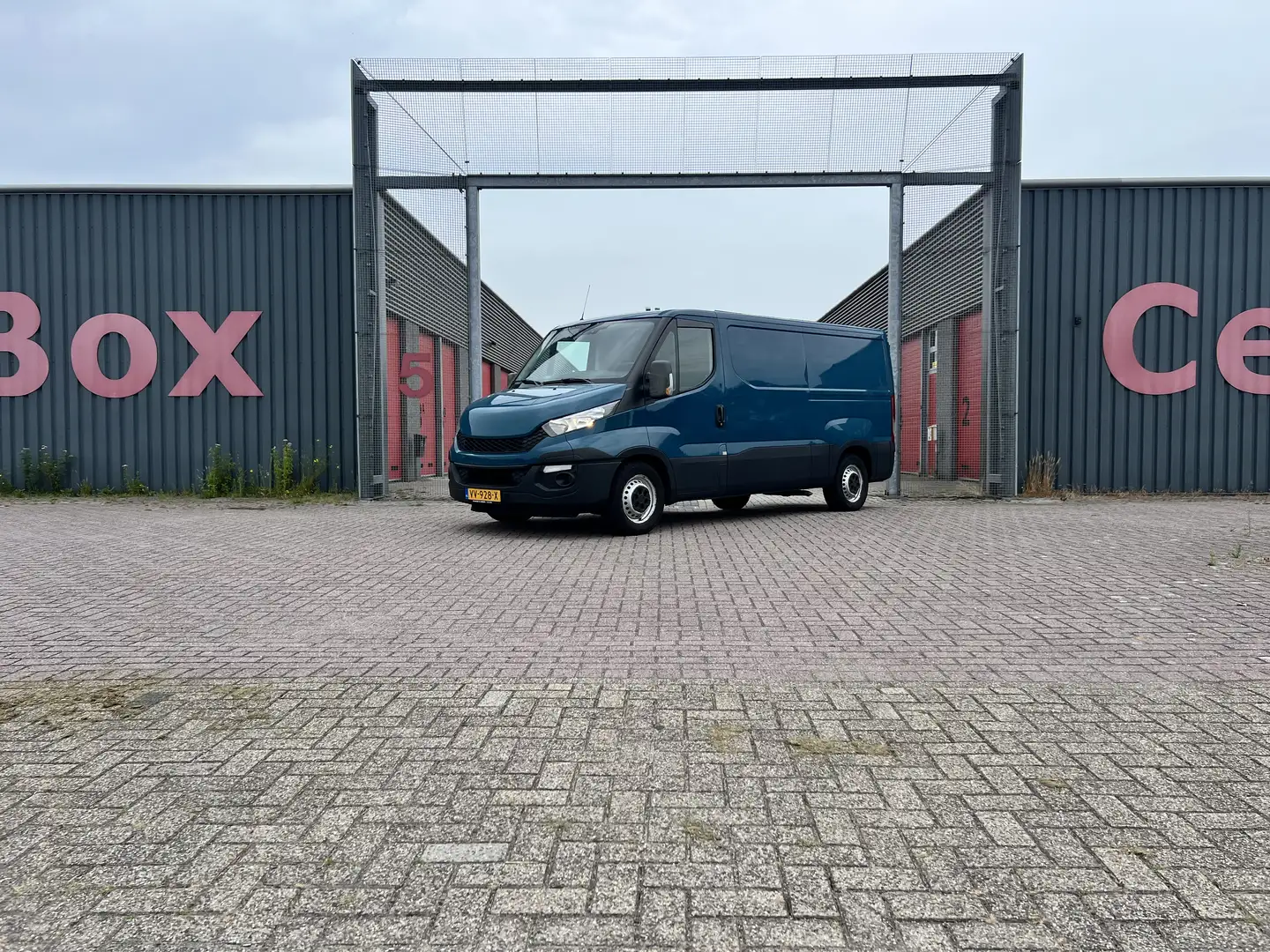 Iveco Daily 35 C 17HA8 V - 1