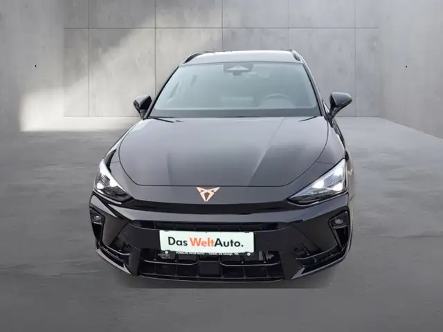 Cupra Leon view 6