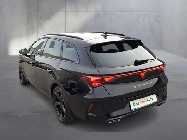 Cupra Leon view 2