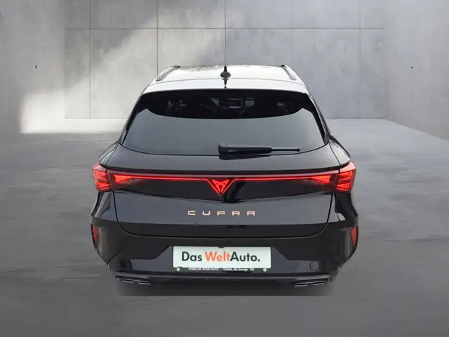 Cupra Leon view 3