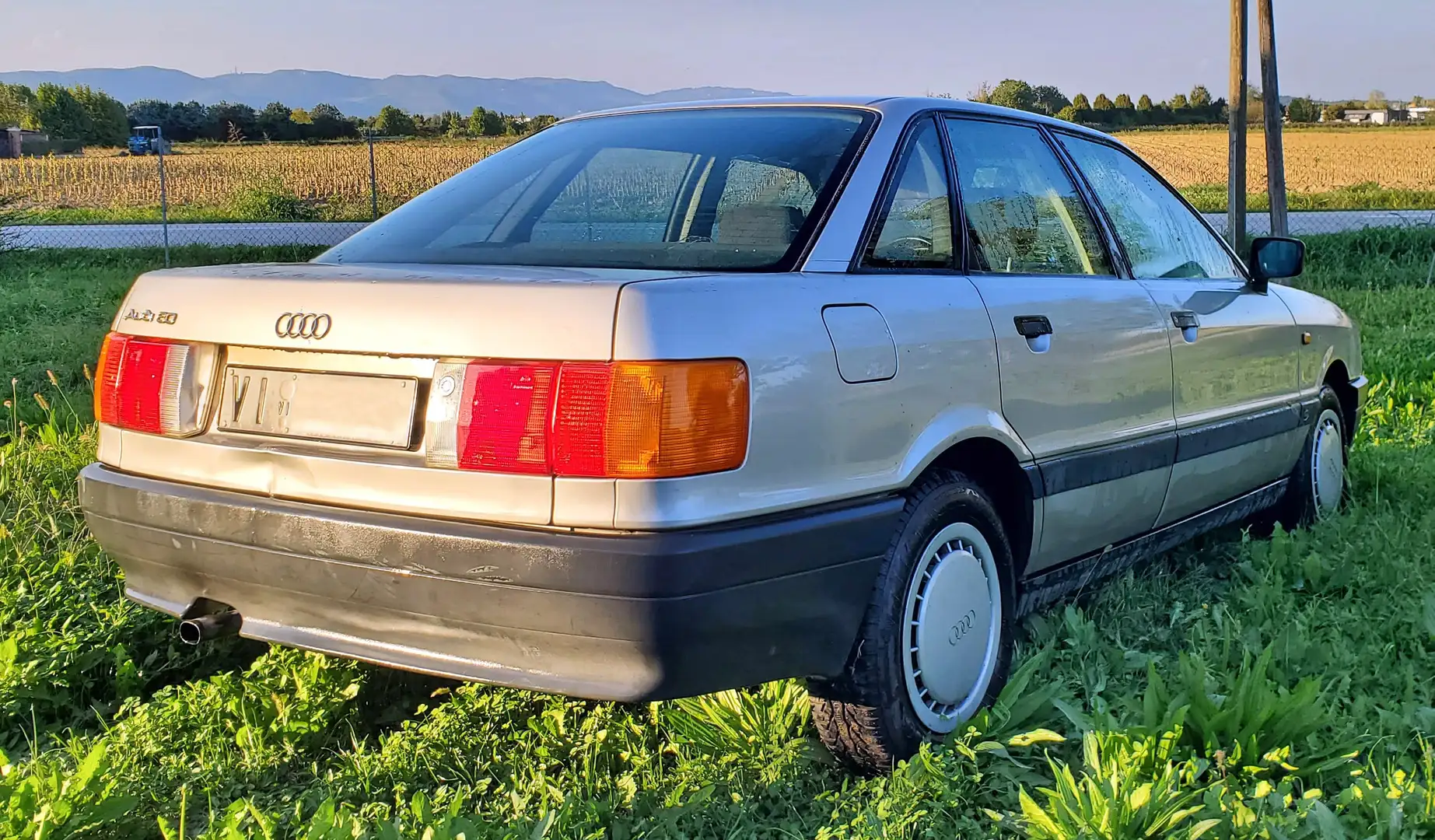 Audi 80 80 1.6 SC Oro - 2