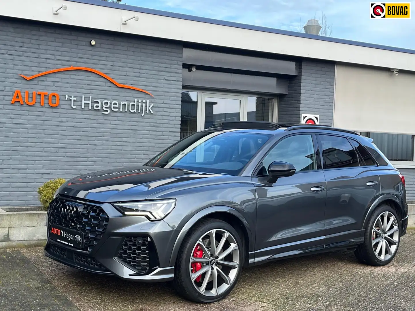 Audi Q3 2.5 TFSI RSQ3 pano trekh carbon 360 21" sfeer B&O Grijs - 1