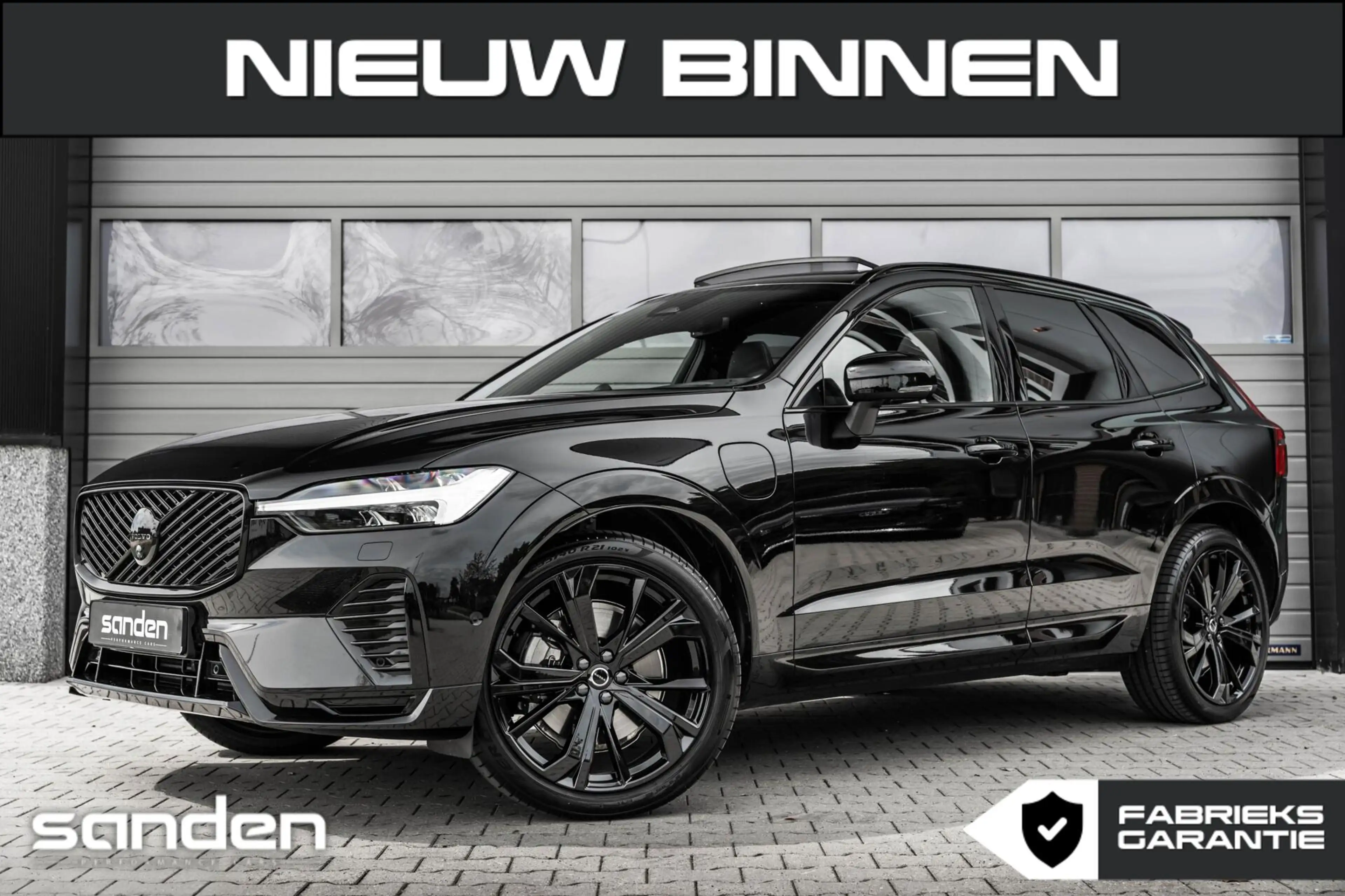 Volvo XC60 T8 AWD Black Edition|B&W|Pano|Massage|Luchtv|HUD