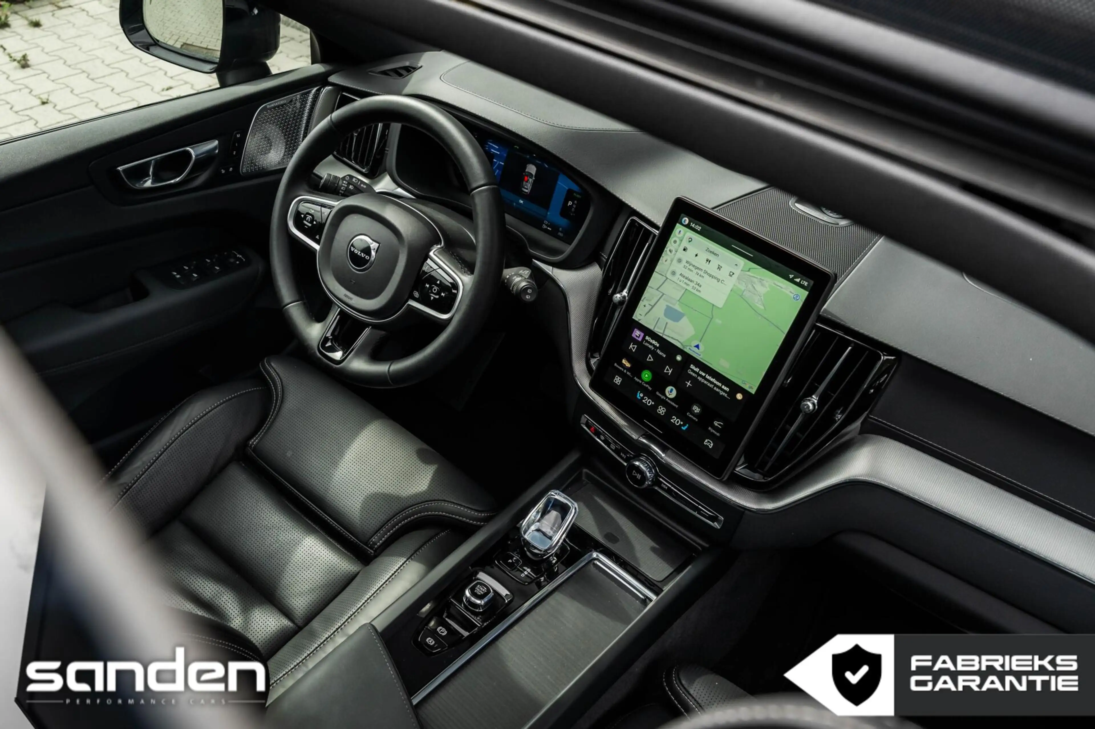 Volvo XC60 T8 AWD Black Edition|B&W|Pano|Massage|Luchtv|HUD — photo 7