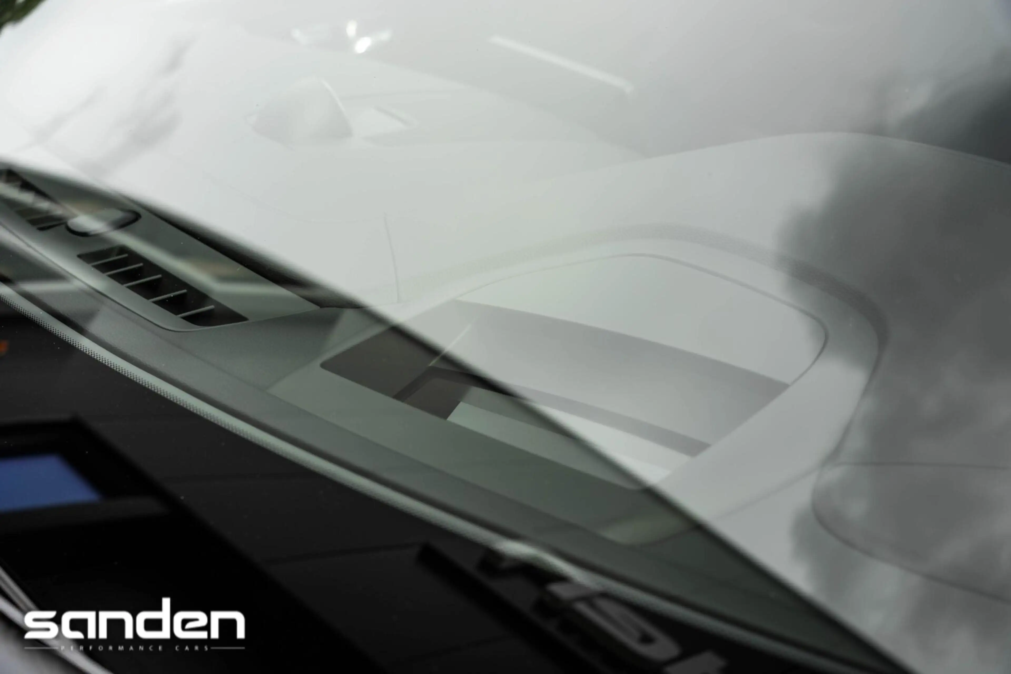 Volvo XC60 T8 AWD Black Edition|B&W|Pano|Massage|Luchtv|HUD — photo 25