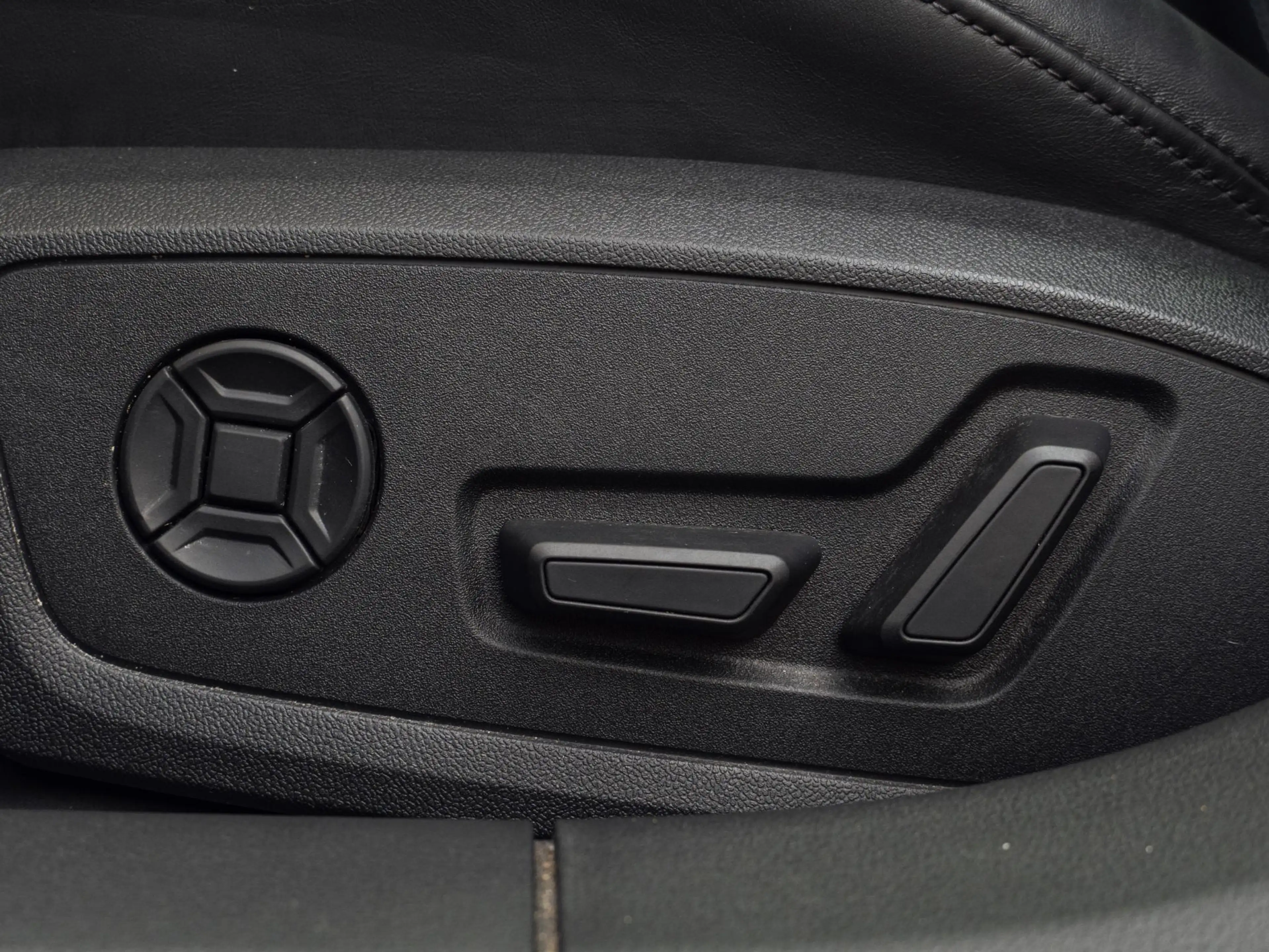 Audi A7 Sportback 55 TFSI e quattro Competition|Pano|B&O|L — photo 31