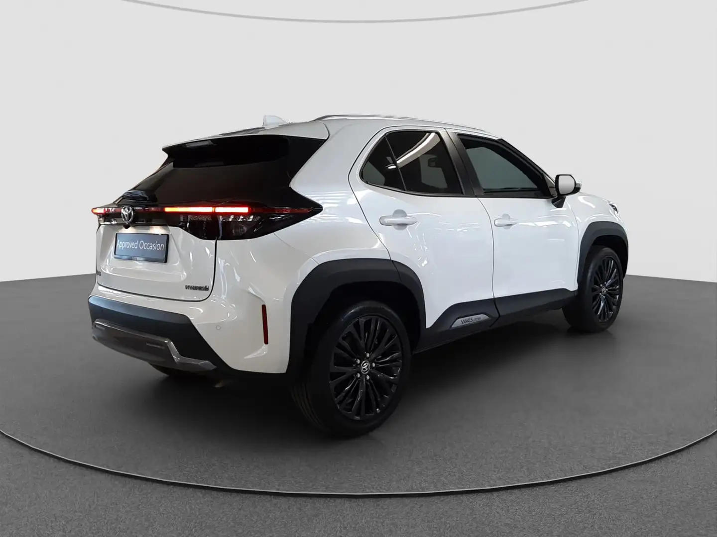Toyota Yaris Cross 1.5 Hybrid Adventure Limited | Panoramadak | Head- Wit - 2