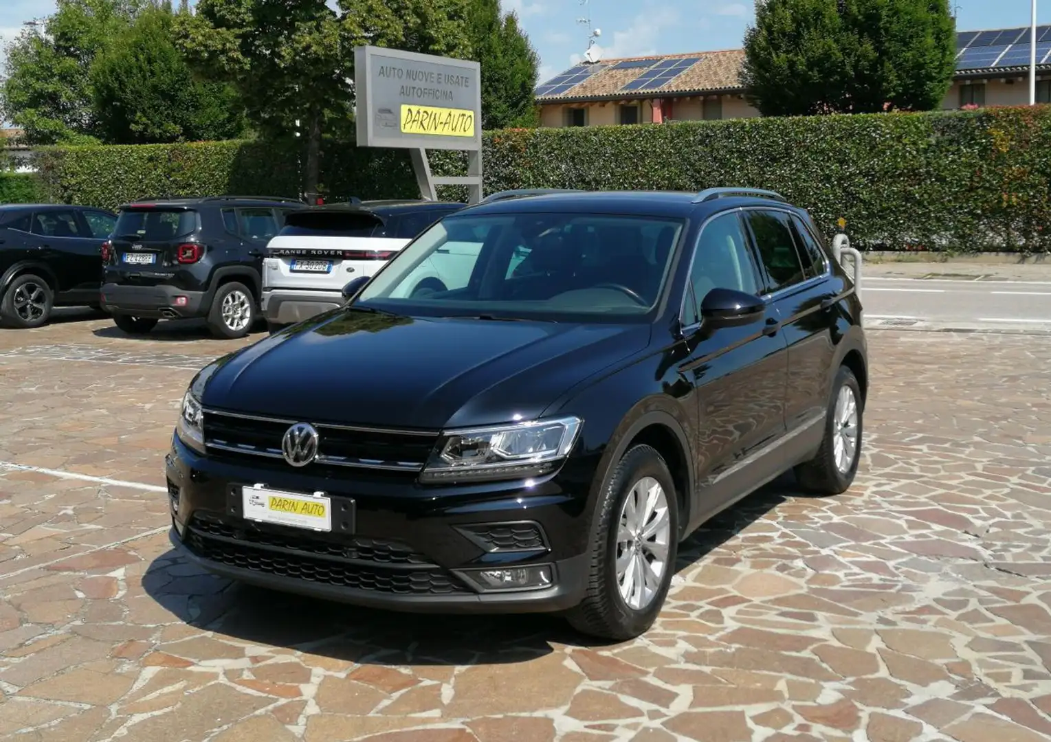 Volkswagen Tiguan 2.0 TDI SCR DSG Business BlueMotion Technology Nero - 1