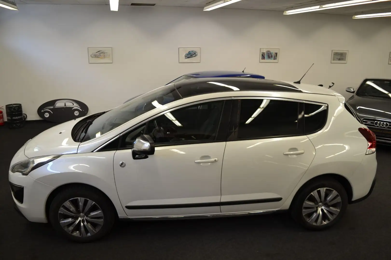 Peugeot 3008 Business Design Line (MODELLJAHR 2016) Blanc - 1
