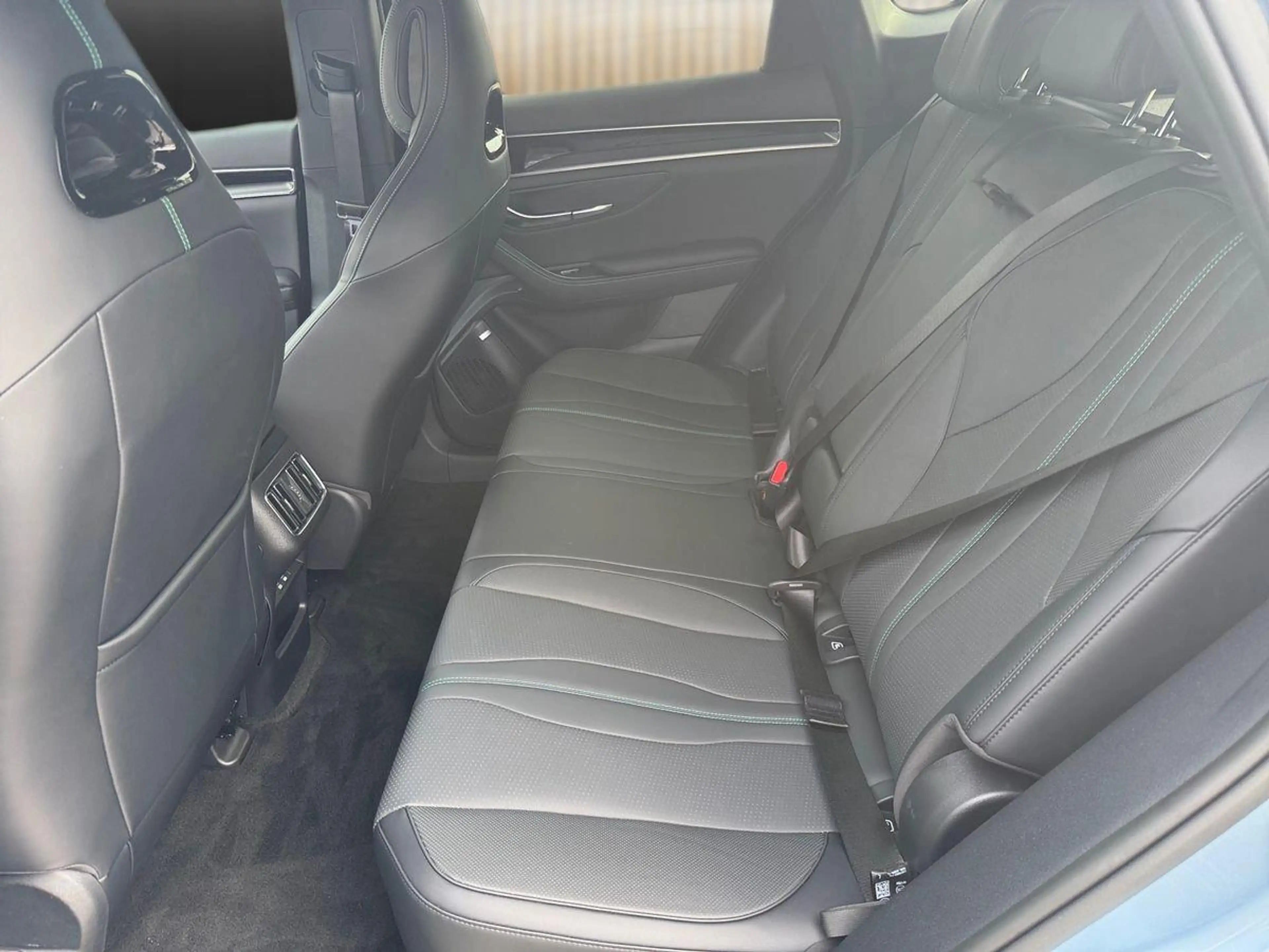 BYD Seal U DM-i 1.5 PHEV Boost Leder Pano Navi — photo 12