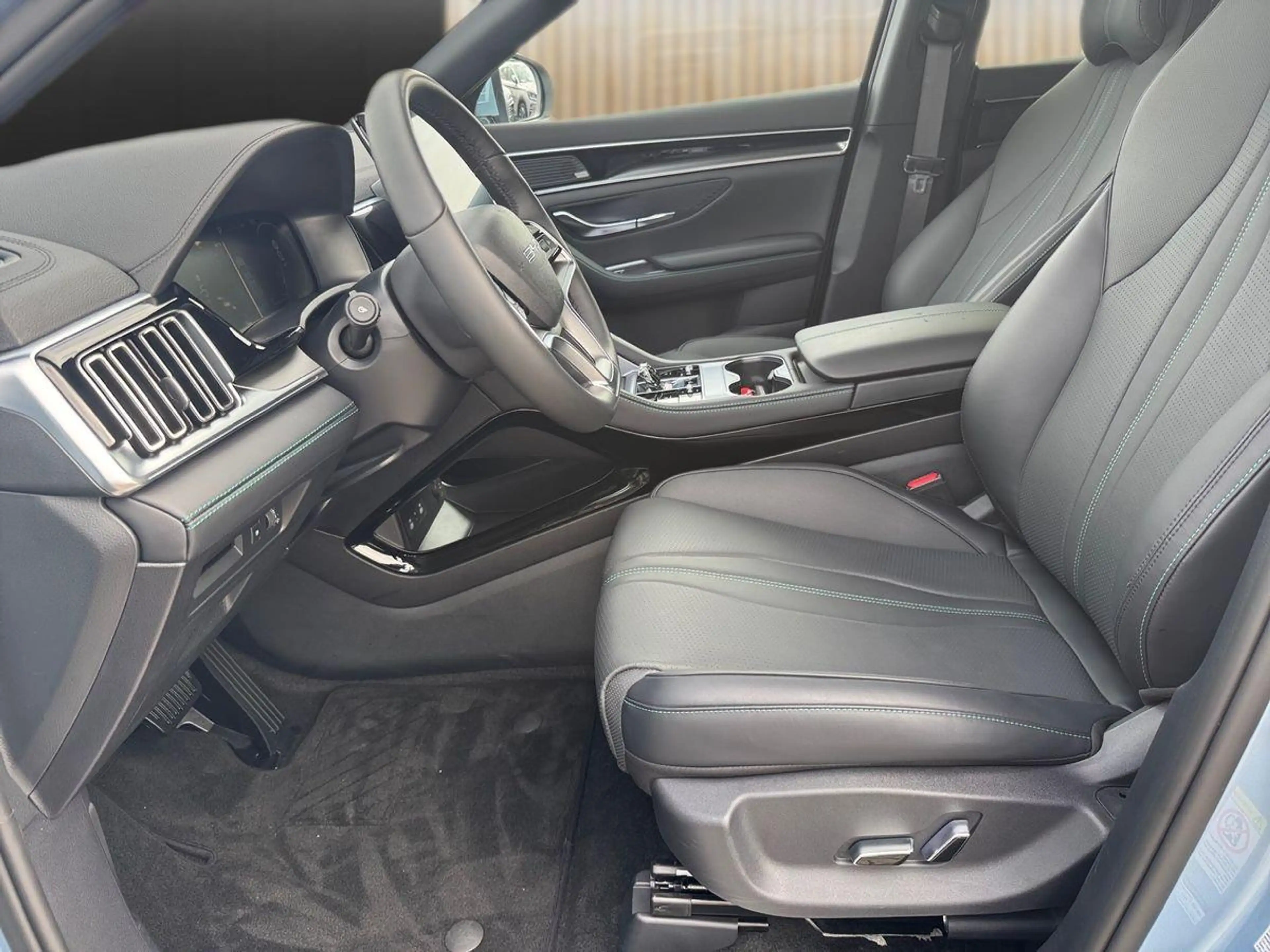 BYD Seal U DM-i 1.5 PHEV Boost Leder Pano Navi — photo 8