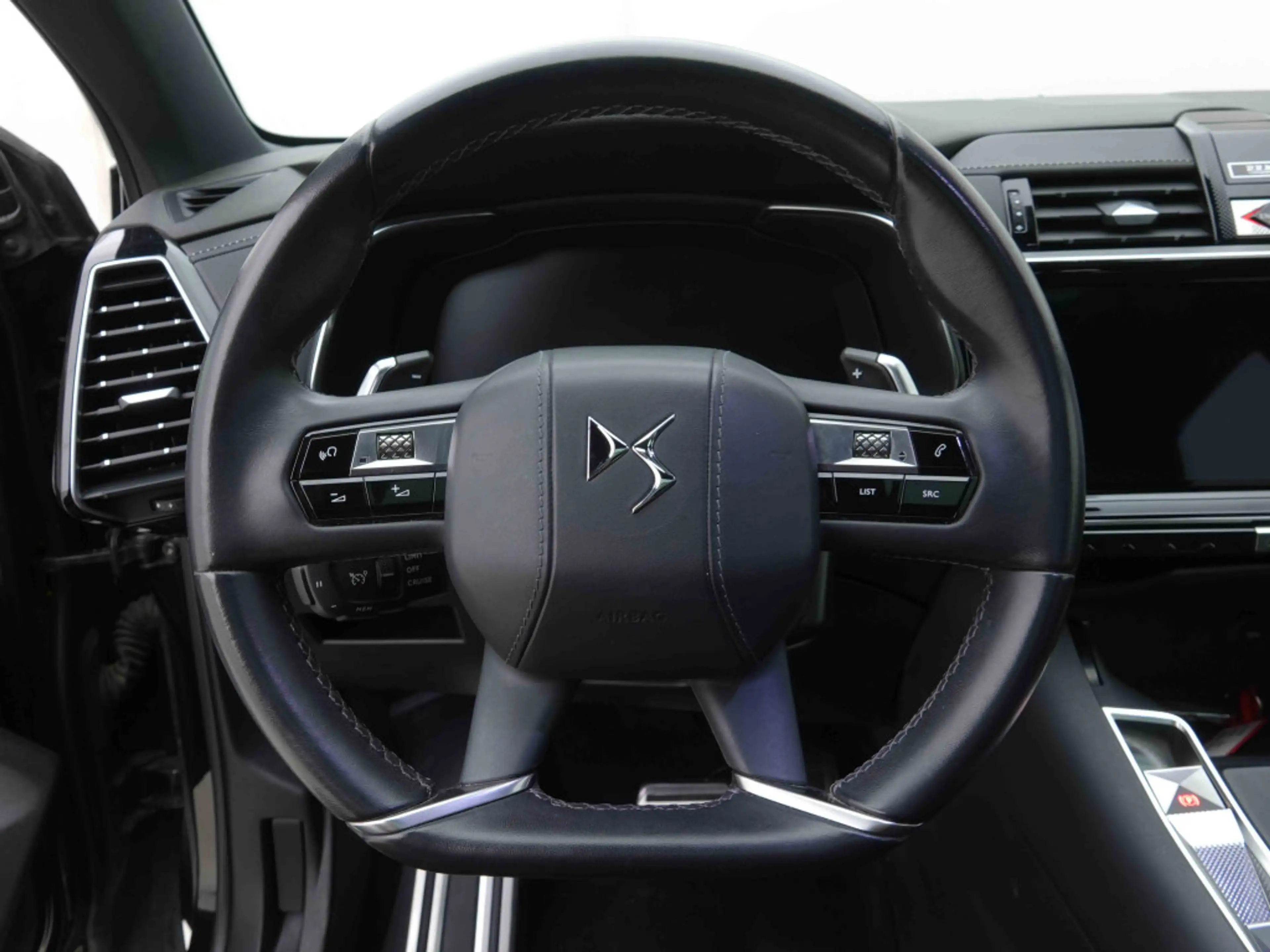 DS Automobiles DS 7 Crossback 300 PHEV 4WD Opera | EV 63 km | Pano | Leather | LED | ALU19 — photo 11