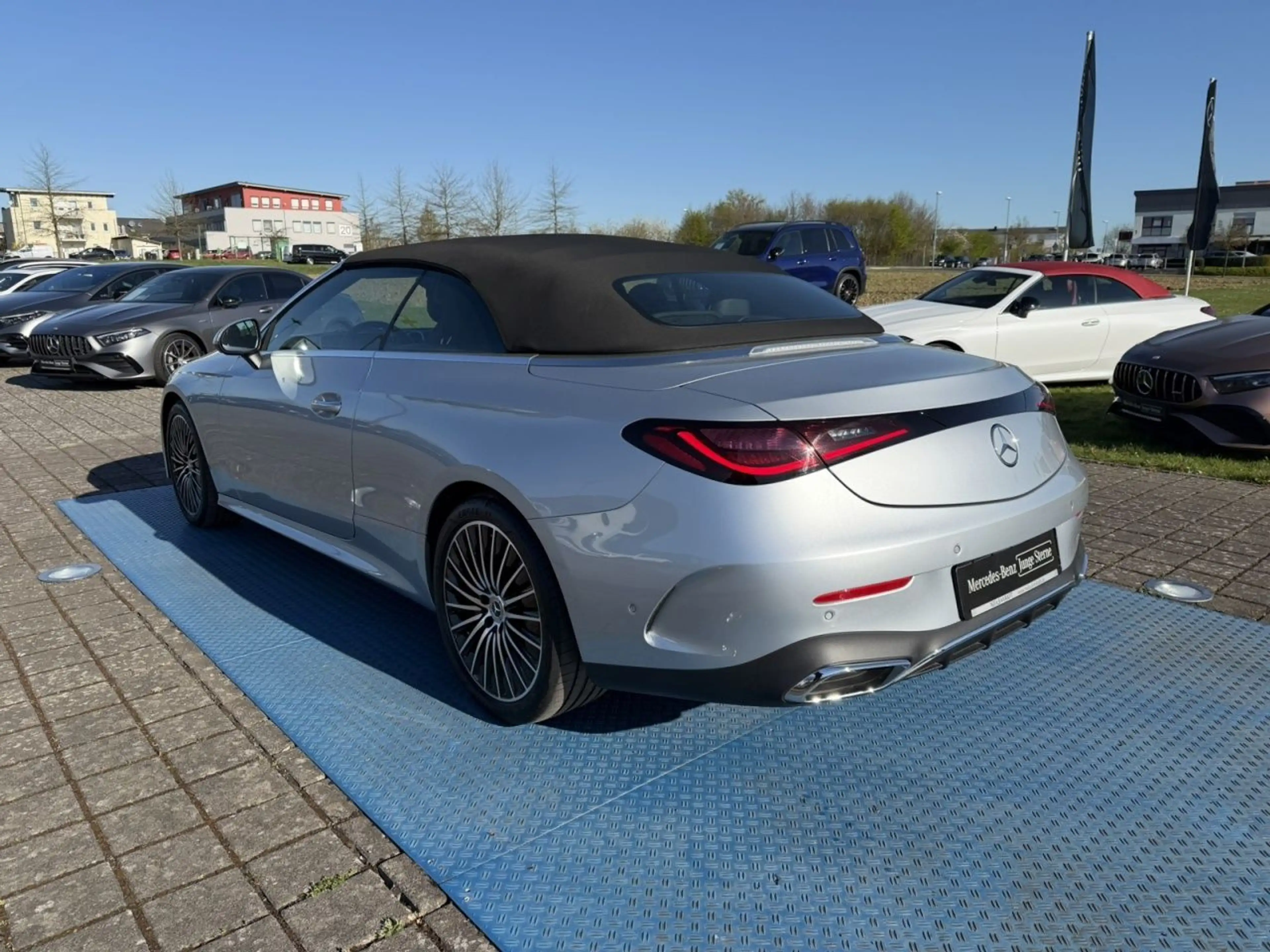 Mercedes-Benz CLE 180 Cabriolet AMG+MEMORY+TOTW+AMBIENTE+KAM — photo 8