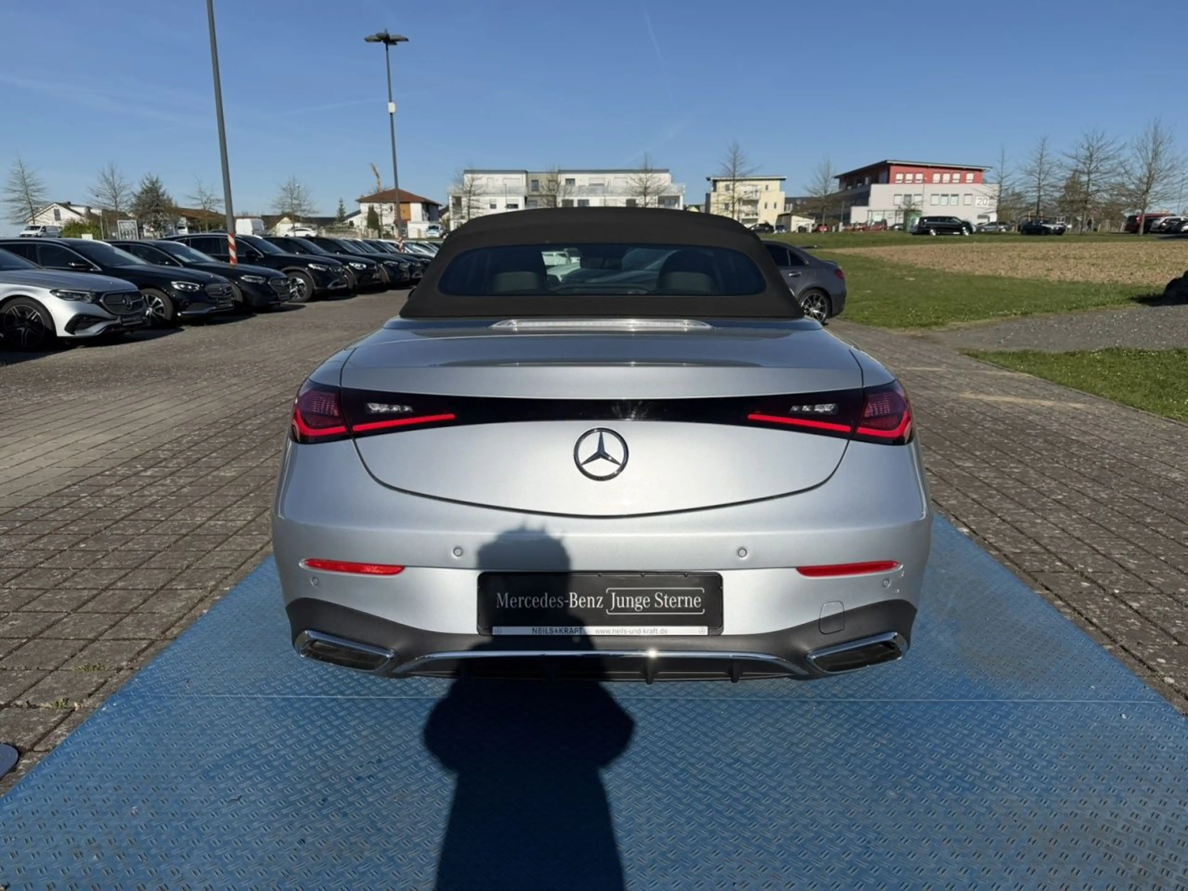 Mercedes-Benz CLE 180 Cabriolet AMG+MEMORY+TOTW+AMBIENTE+KAM — photo 7