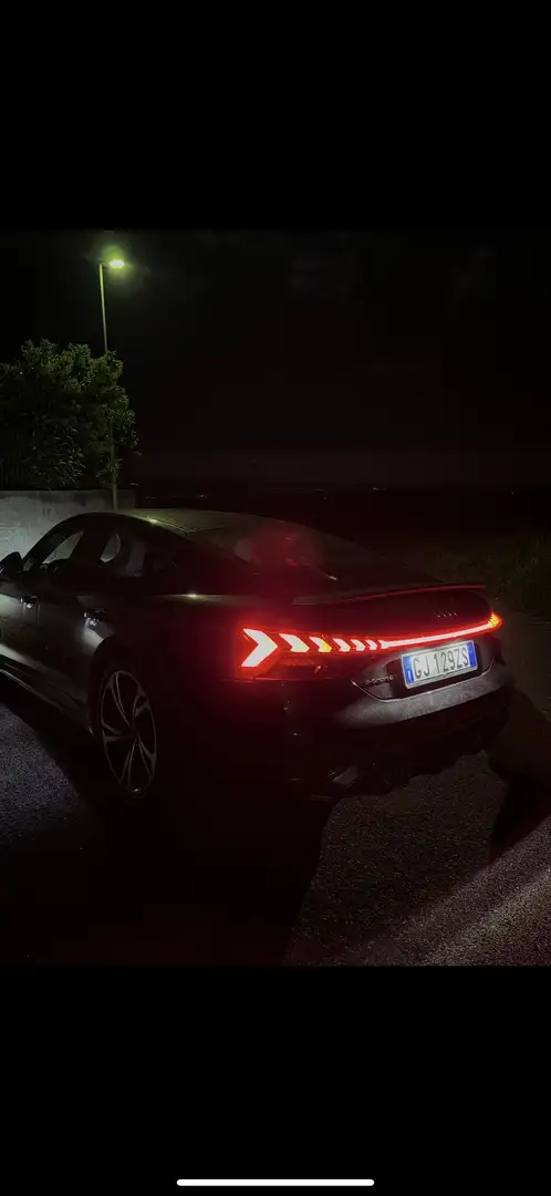 Audi e-tron GT - 1