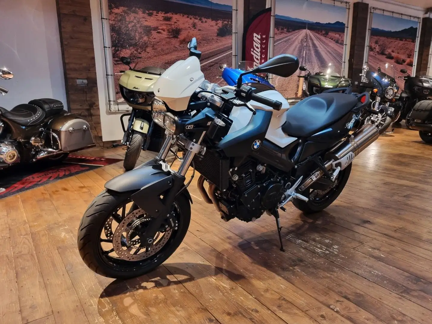 BMW F 800 R Extras & Top" 100 Jahre (250/4,99%) Weiß - 2