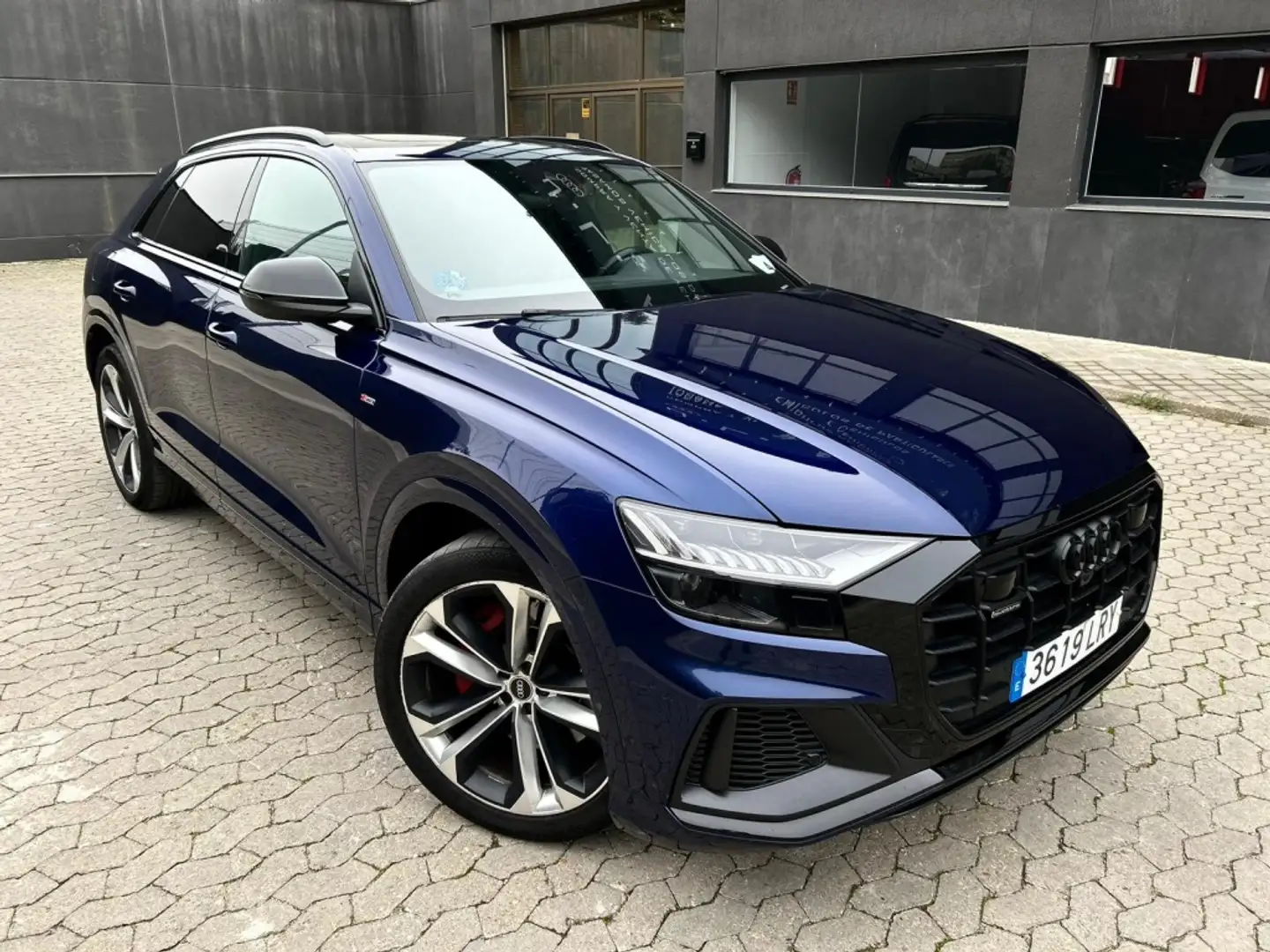 Audi Q8 60 TFSIe Black line plus quattro Azul - 2