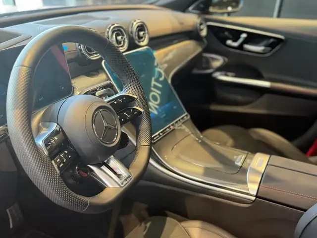 Mercedes-Benz C-Class view 3