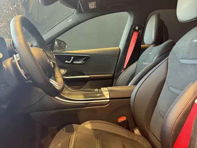 Mercedes-Benz C-Class view 5