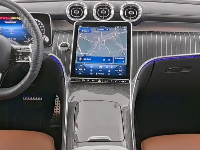 Mercedes-Benz GLC view 8