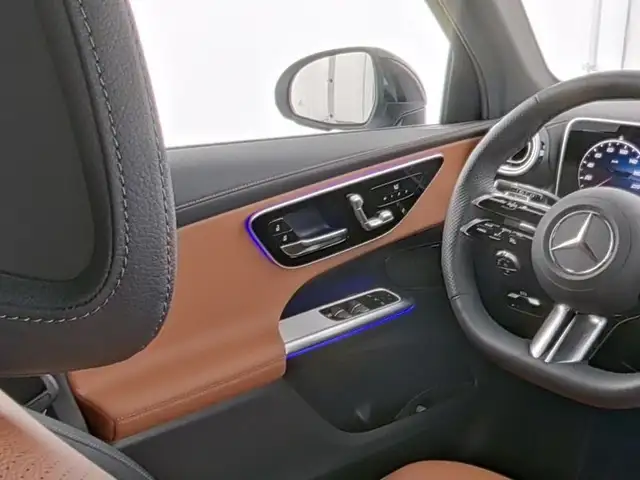 Mercedes-Benz GLC view 7