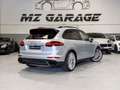 Porsche Cayenne 4.8 V8 Turbo Tiptronic Gris - thumbnail 2