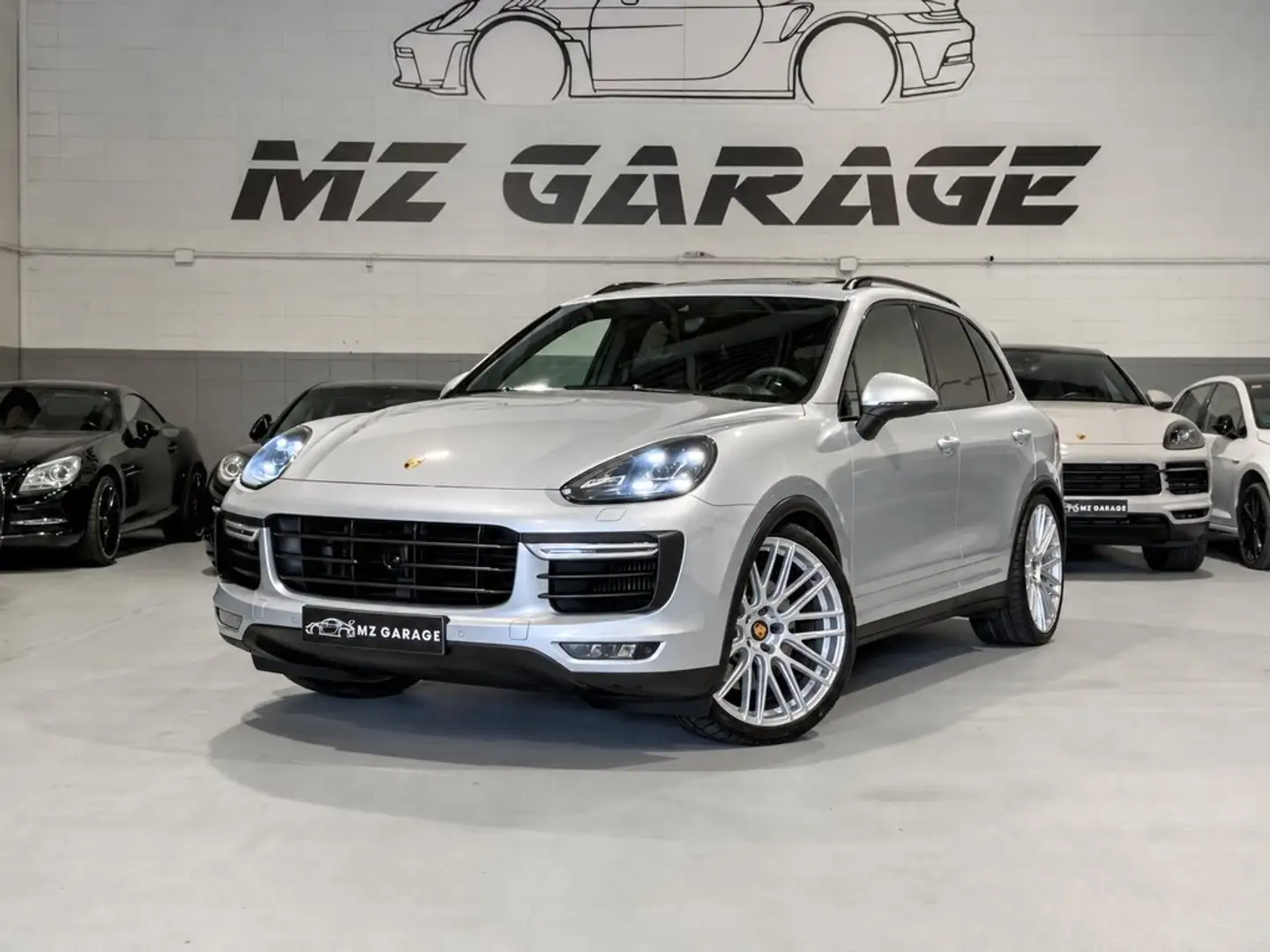 Porsche Cayenne 4.8 V8 Turbo Tiptronic Gris - 1