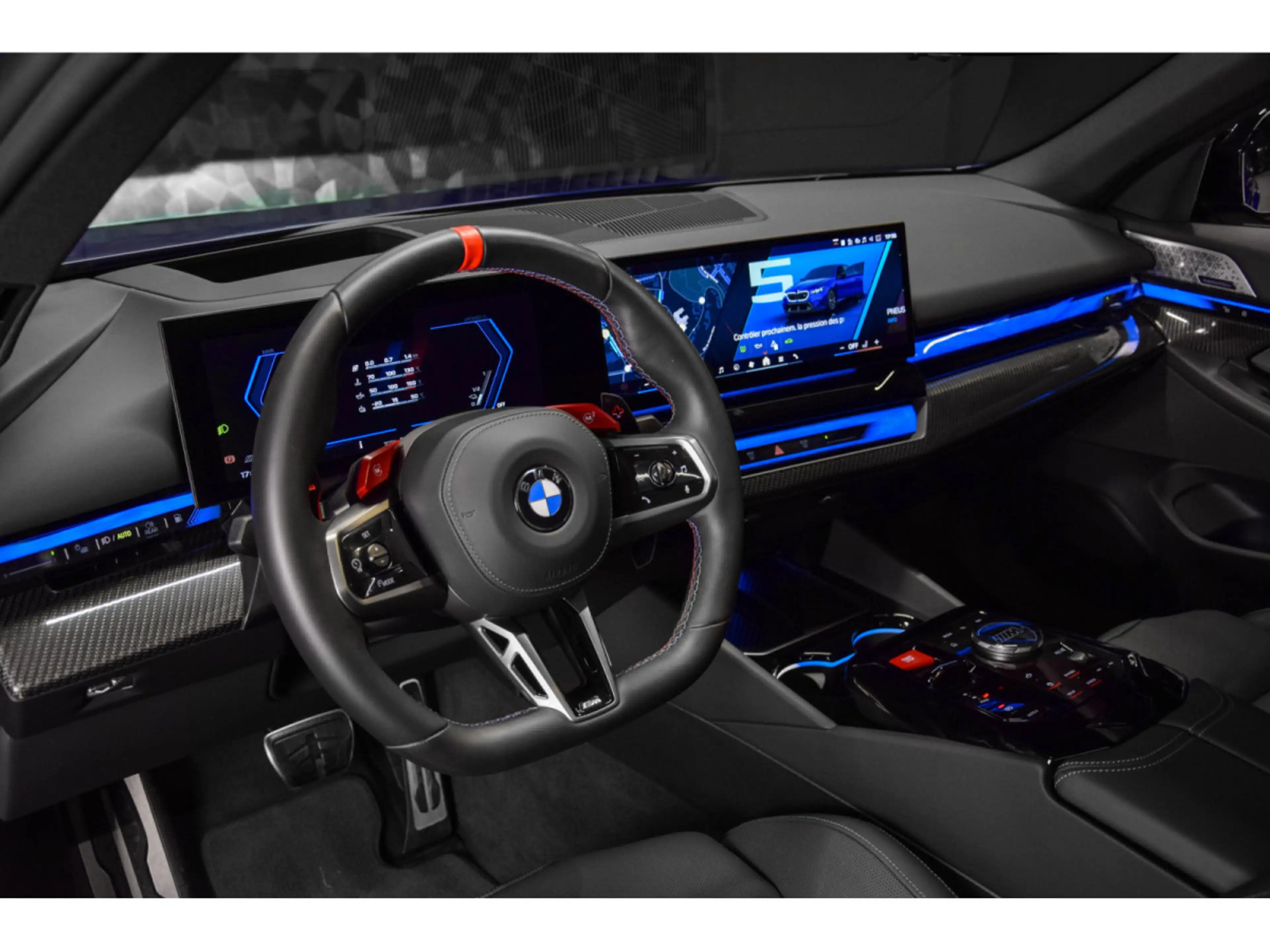 BMW M5 G90 Marina Bay Blue Metallic — photo 8