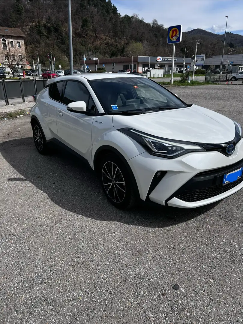 Toyota C-HR 1.8h Active e-cvt - 1