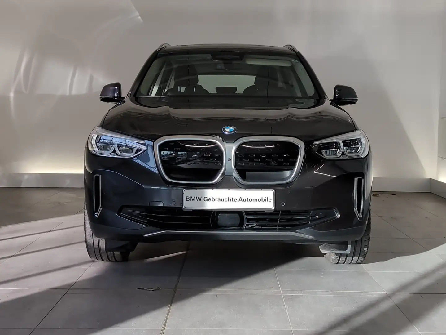 BMW iX3 sDrive75 Navi/LED/HuD/KomfZg/HarmKar/AHK/DAB Navi/ Grau - 2