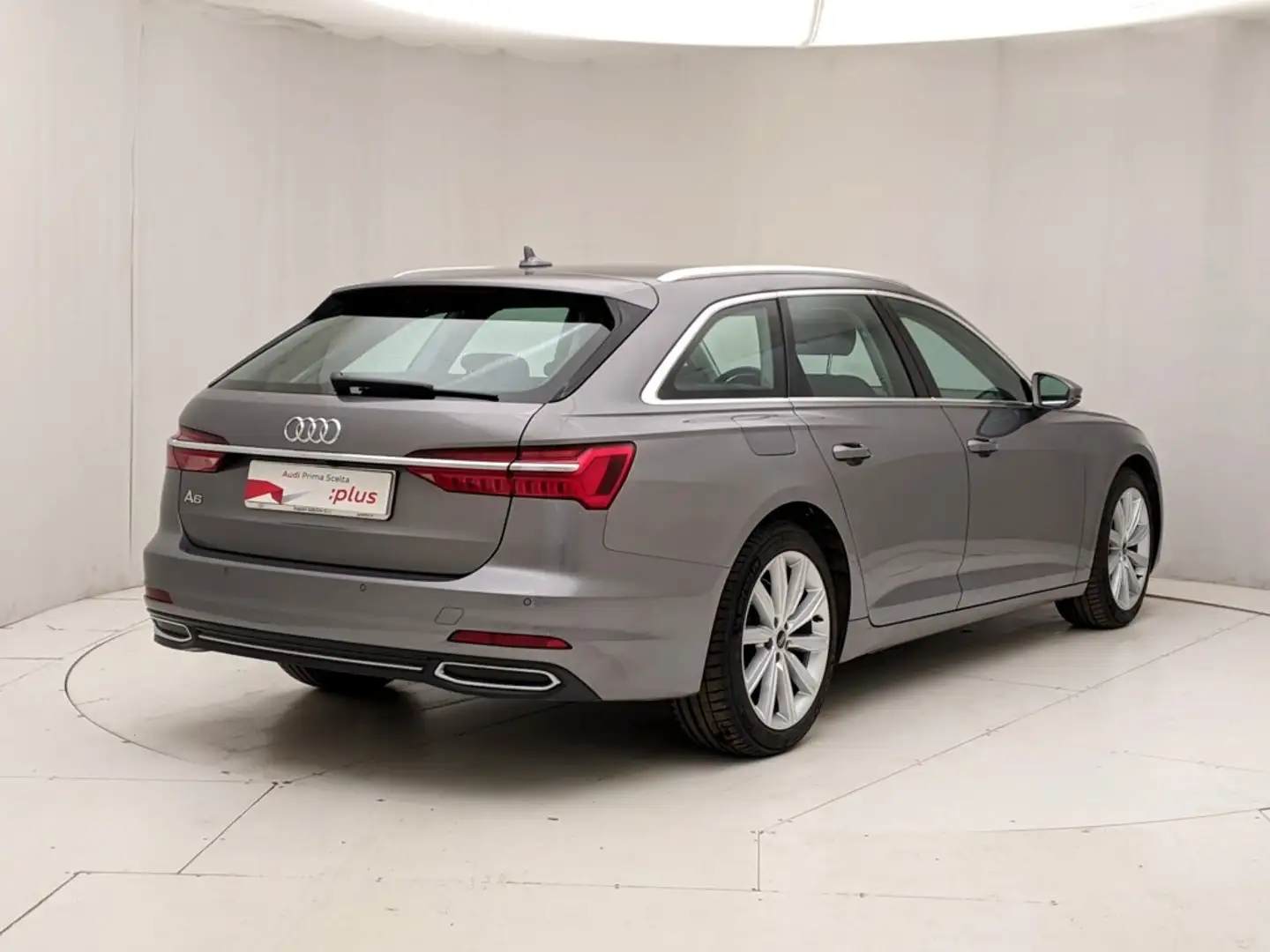 Audi A6 Avant 40 2.0 tdi mhev Business Sport s-tronic Grigio - 2