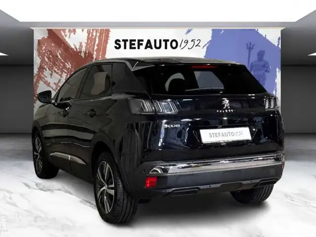 Peugeot 3008 view 5