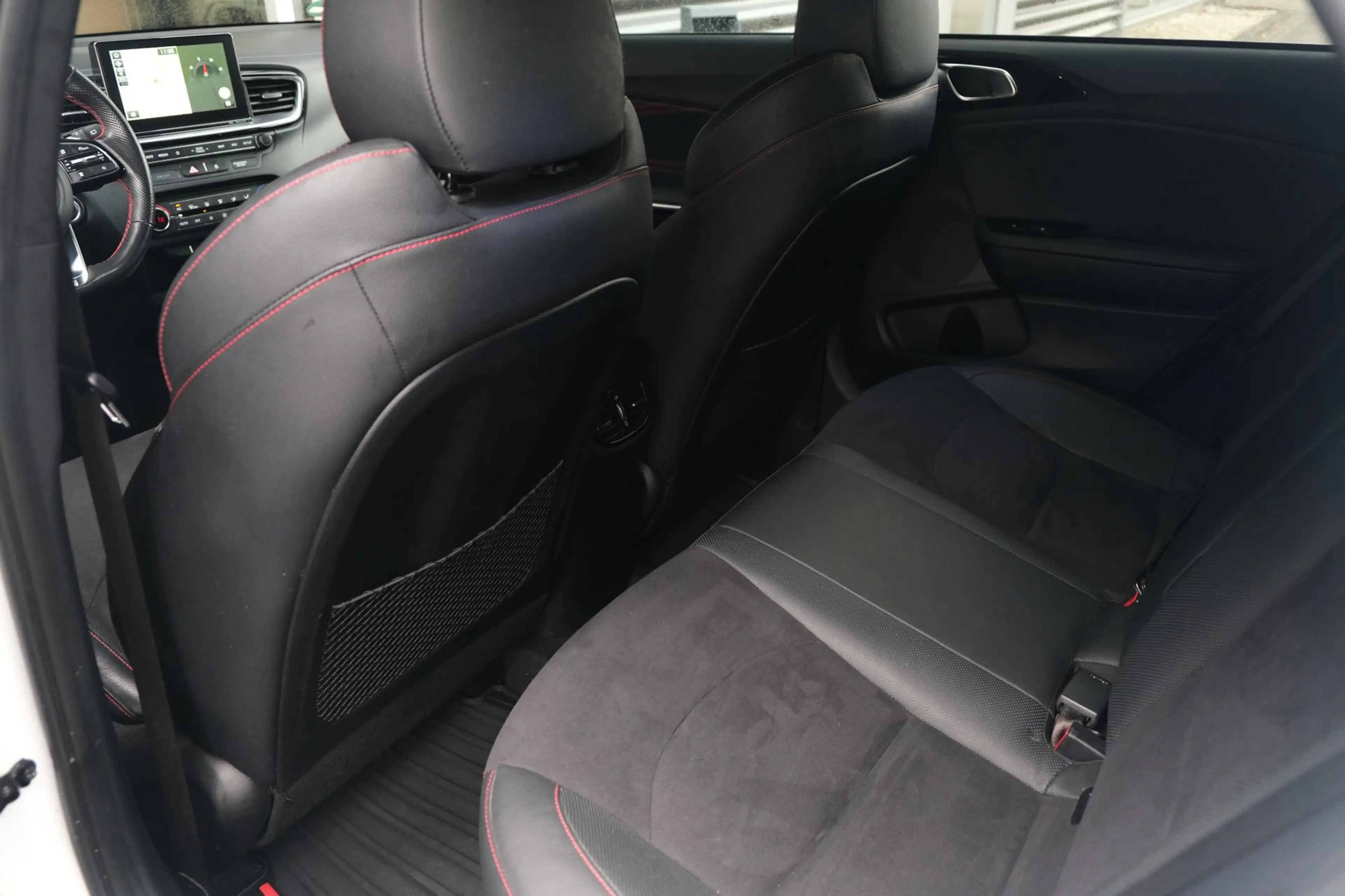 Kia ProCeed / pro_cee'd 1.6 T-GDI 204pk GT-Line Aut Pano Navi Cam — photo 10