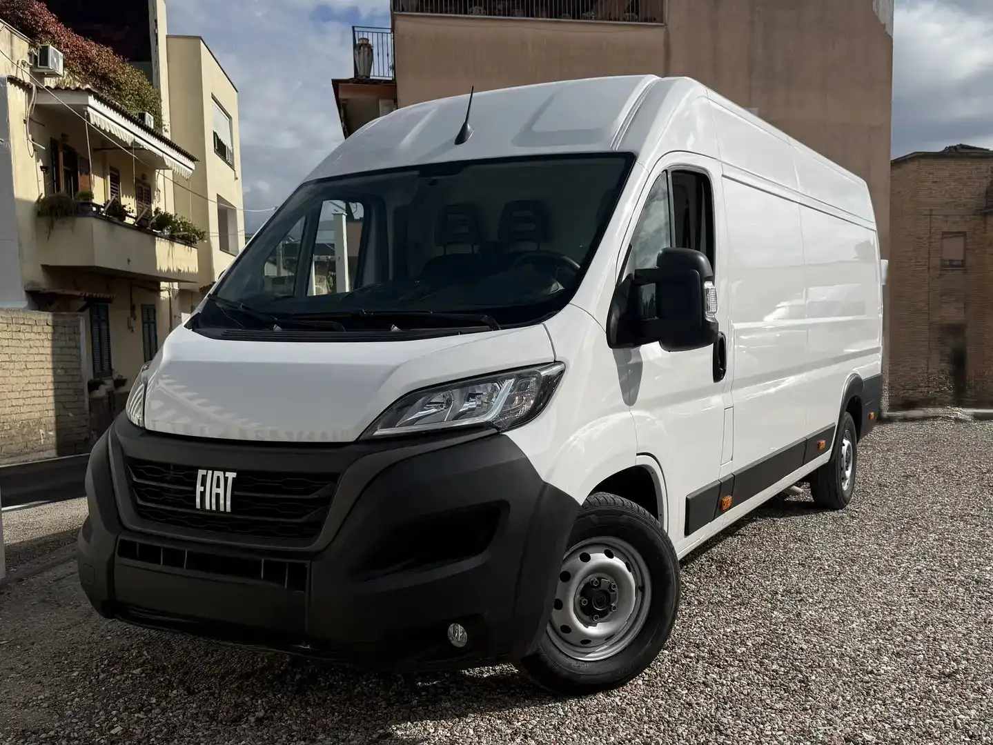 Fiat Ducato Fiat Ducato Maxi 35 xl L4 H2 2.2 MJT³ 140CV Blanc - 1