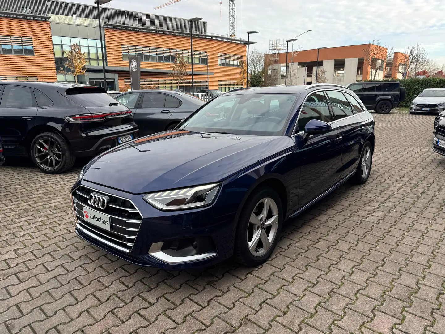 Audi A4 A4 Avant 35 2.0 tdi mhev Advanced 163cv s-tronic Blu/Azzurro - 2
