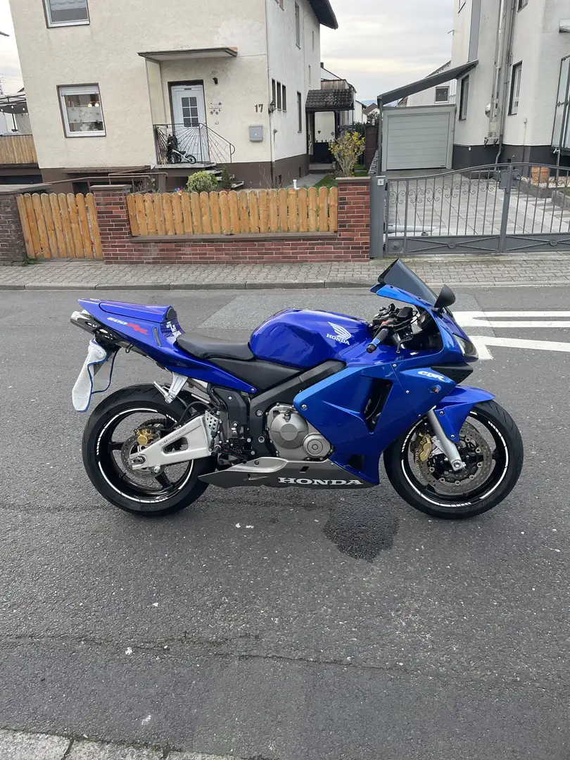 Honda CBR 600 RR Bleu - 1