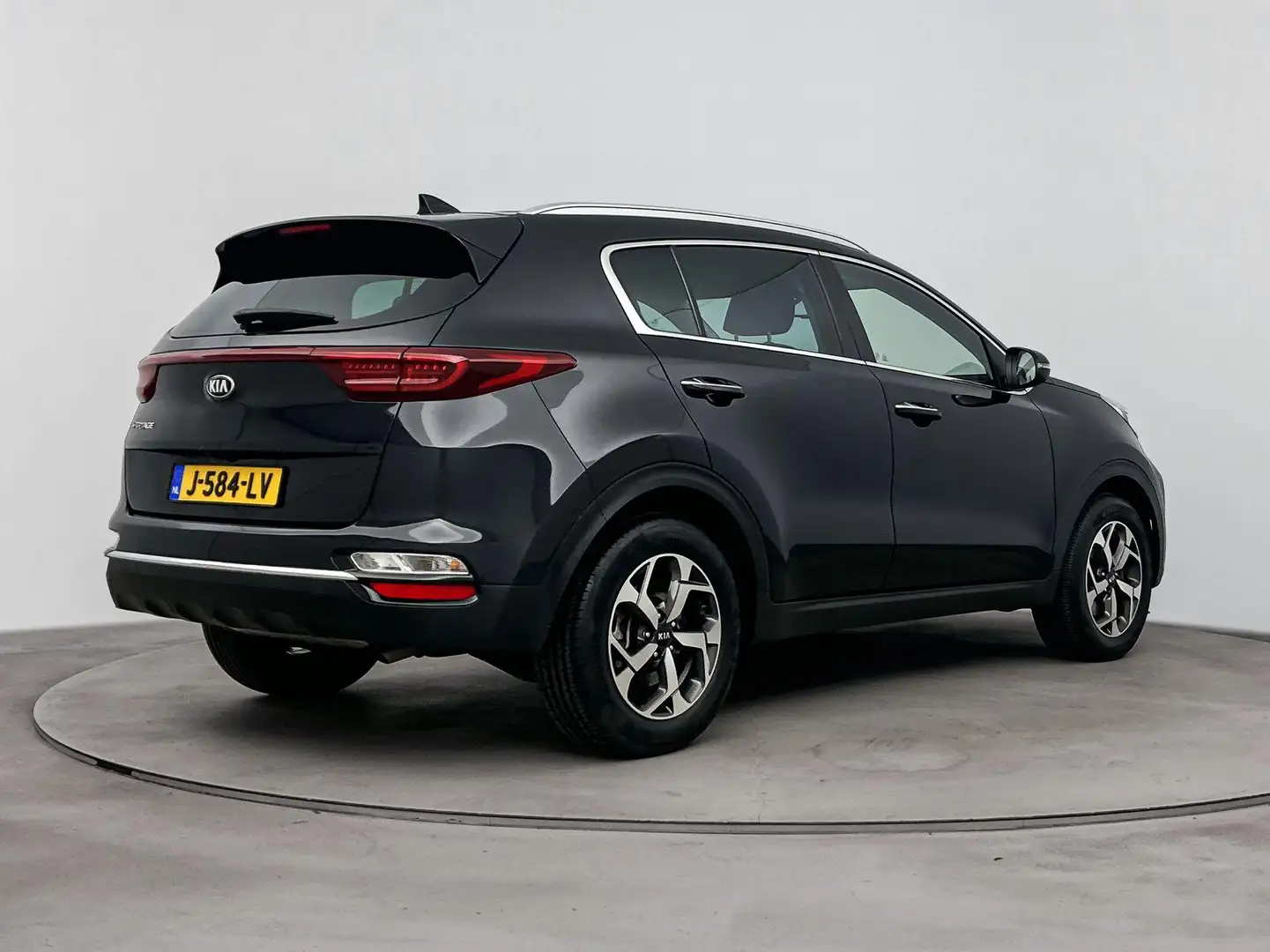 Kia Sportage 1.6 T-GDI DynamicLine Aut. | Lage km-stand! | Navi Zwart - 2