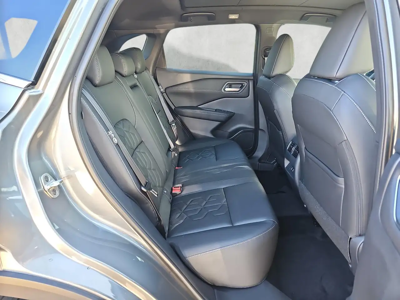 Nissan Qashqai 1.3 DIG-T X-Tronic Tekna Winterpaket 14