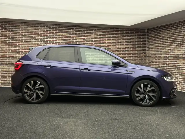Volkswagen Polo view 4