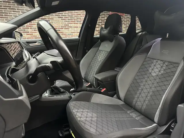 Volkswagen Polo view 14